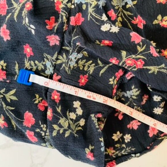 American Eagle Black Floral Butterfly Style Gauzy Cotton Flowy Drawstring Shorts - Picture 7 of 10